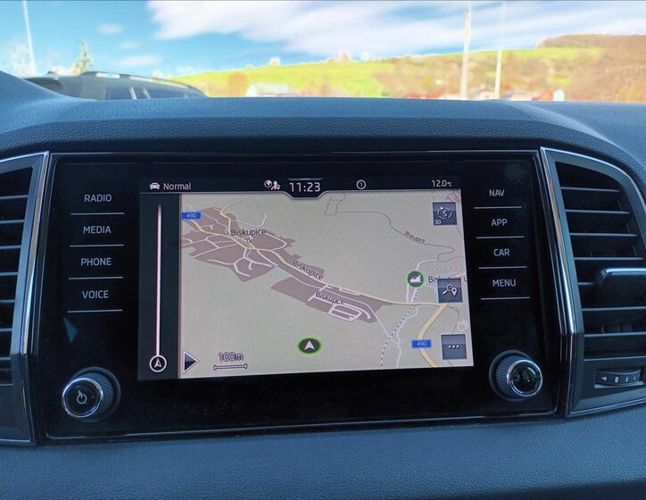 Škoda Karoq SUV / Terénní 2,0 l 110 kw