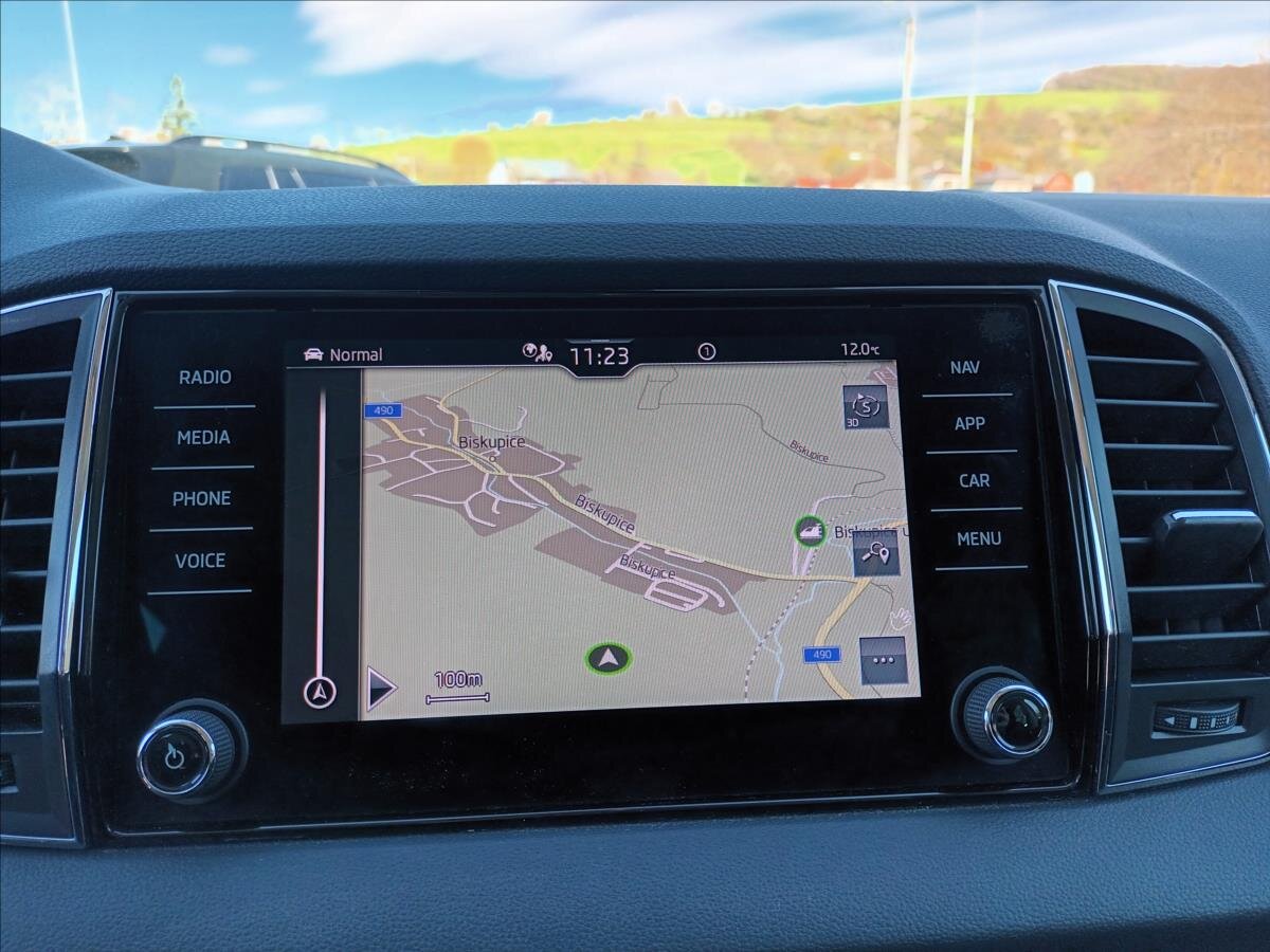 Škoda Karoq SUV / Terénní 2,0 l 110 kw