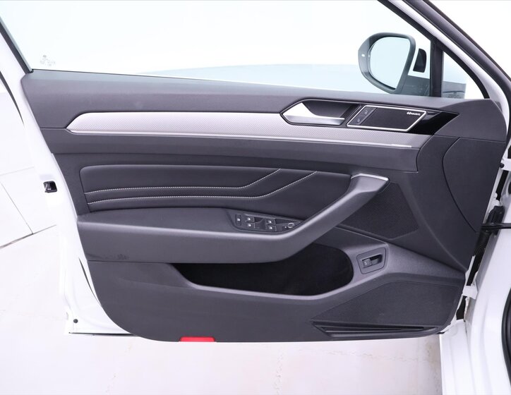 Volkswagen Passat Kombi 2,0 l 200 kw