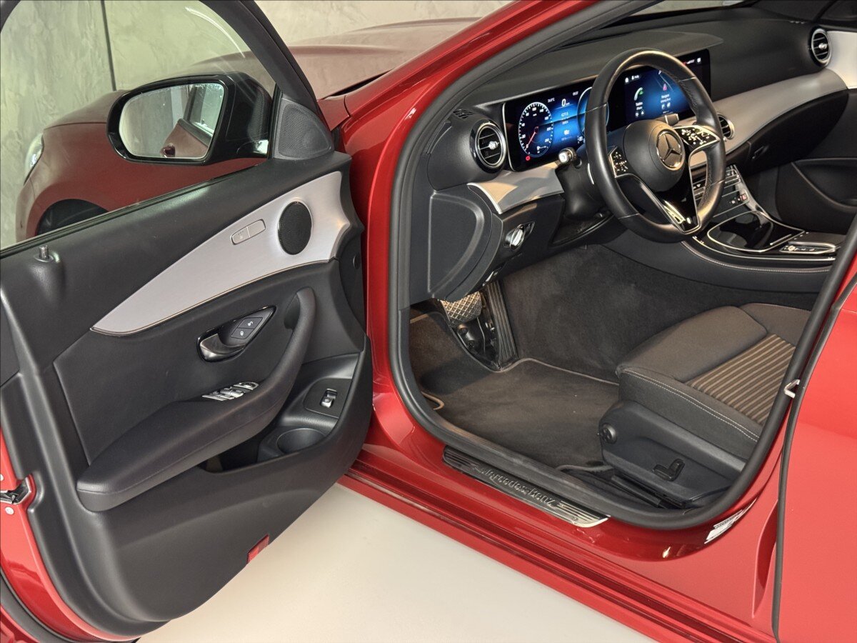 Mercedes-Benz Třídy E Kombi 2,0 l 225 kw