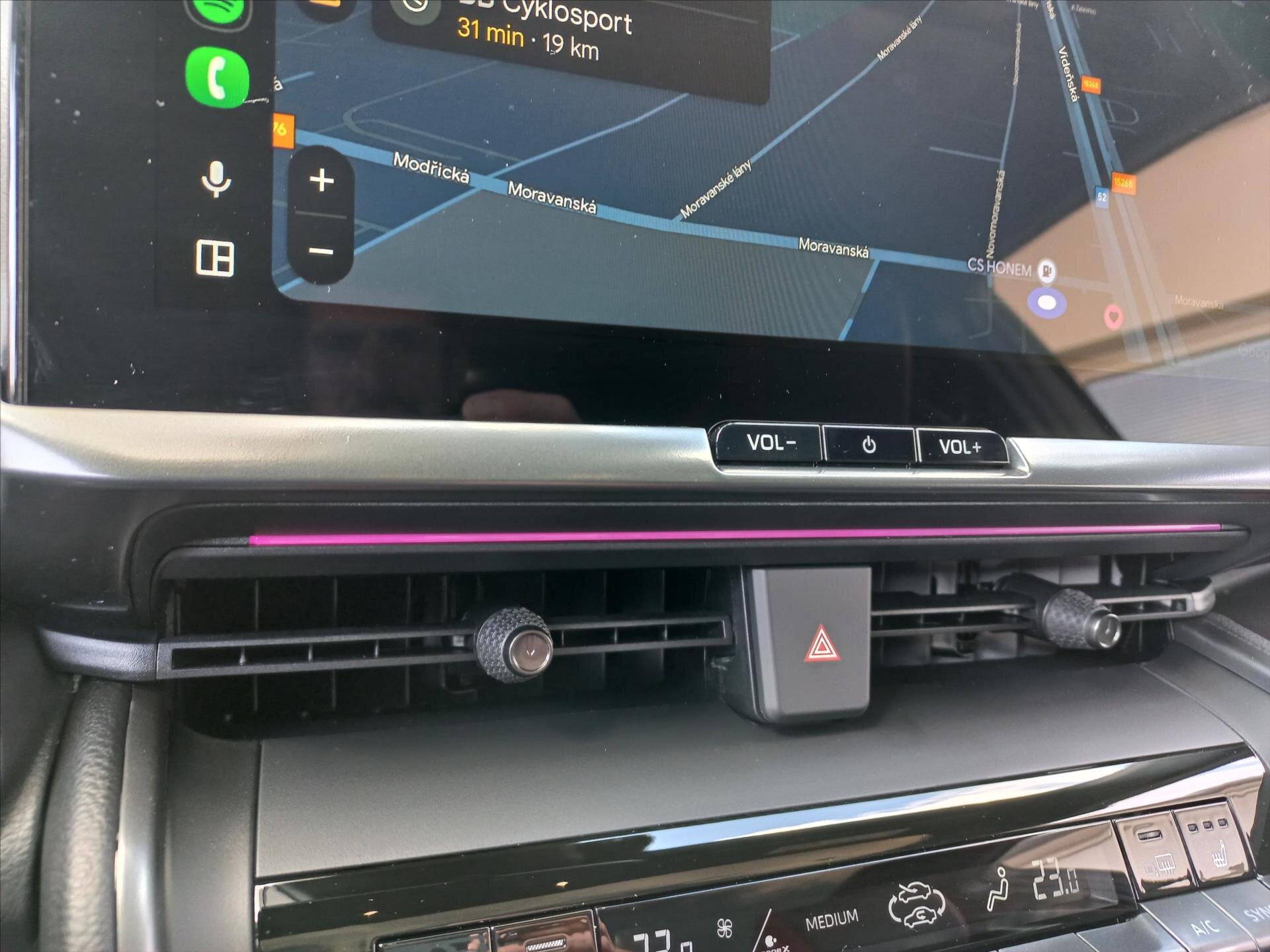 Toyota C-HR CUV / Crossover 2,0 l 112 kw