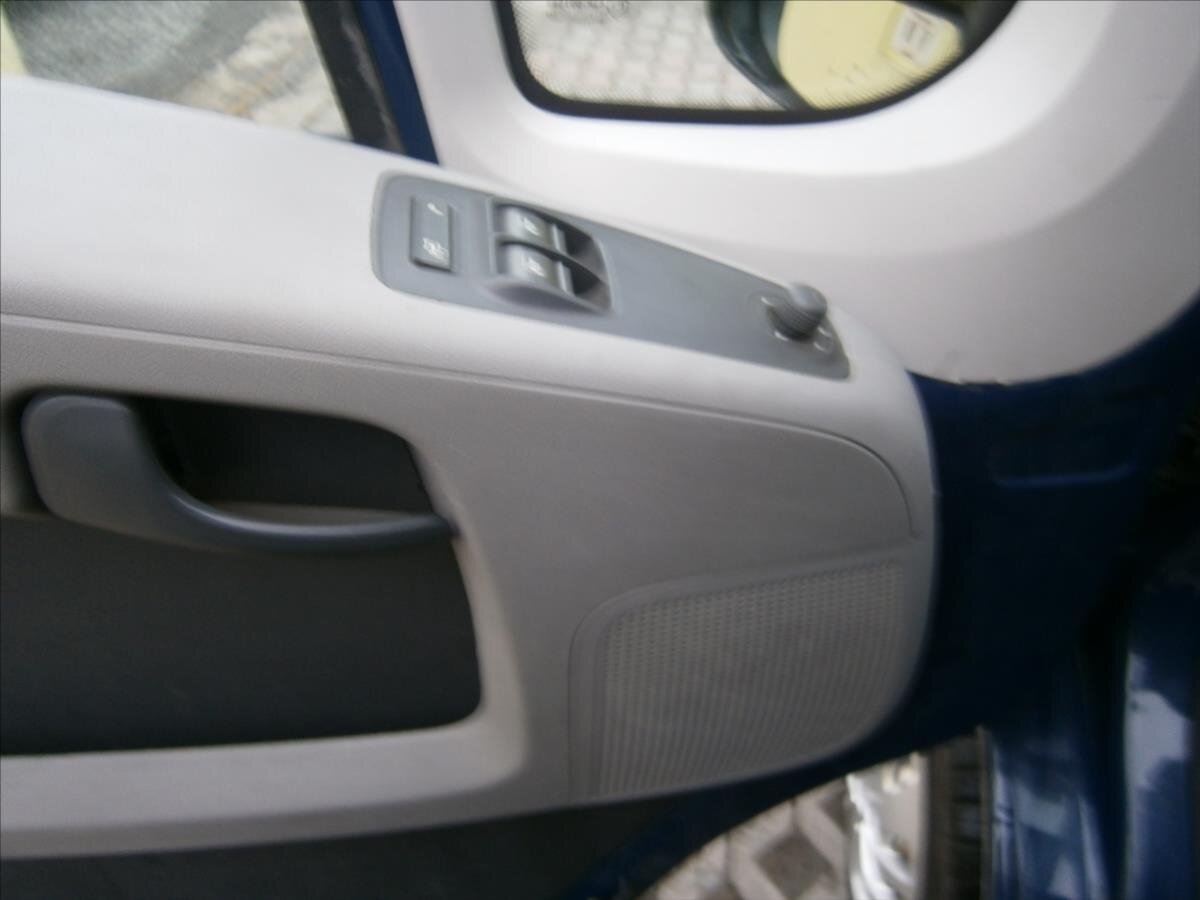 Peugeot Boxer Kombi 2,2 l 88 kw