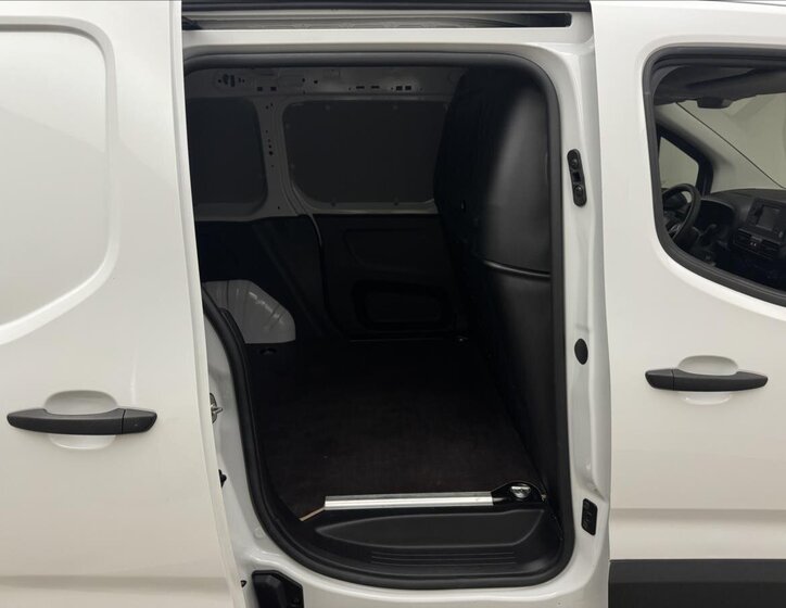 Opel Combo Skříň 1,5 l 75 kw