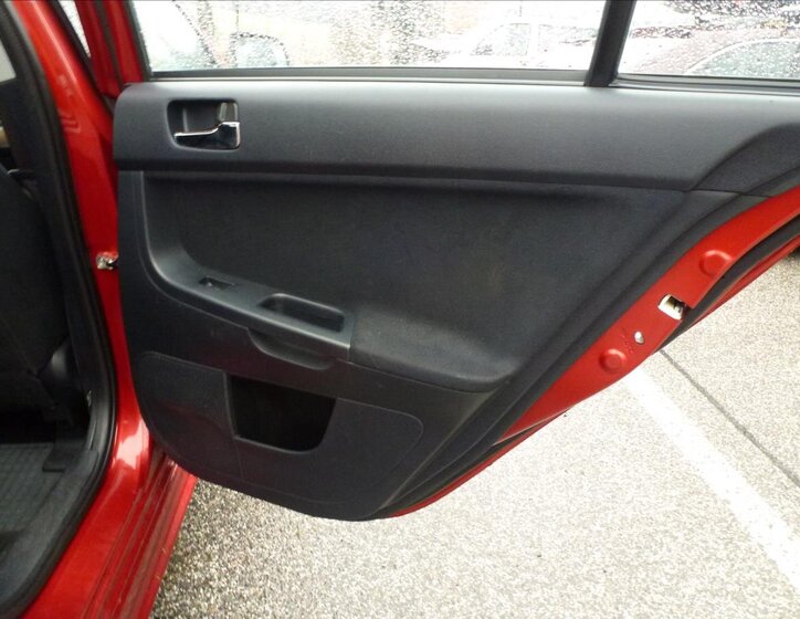 Mitsubishi Lancer 24