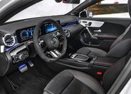 Mercedes-Benz Třídy A Hatchback 2,0 l 310 kw