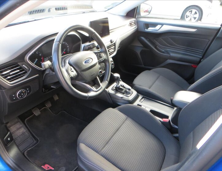 Ford Focus Kombi 999,0 114 kw