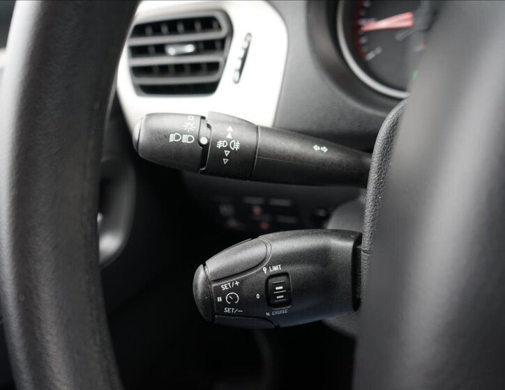 Citroën C-Elysée Sedan 1,2 l 61 kw