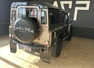 Land Rover Defender 7