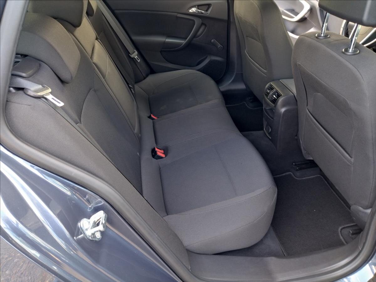 Opel Insignia Kombi 1,8 l 103 kw