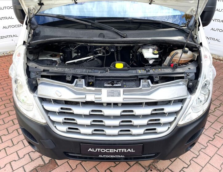 Renault Master 8