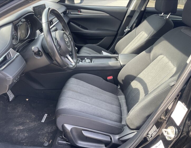 Mazda 6 Sedan / Limuzína 2,0 l 121 kw