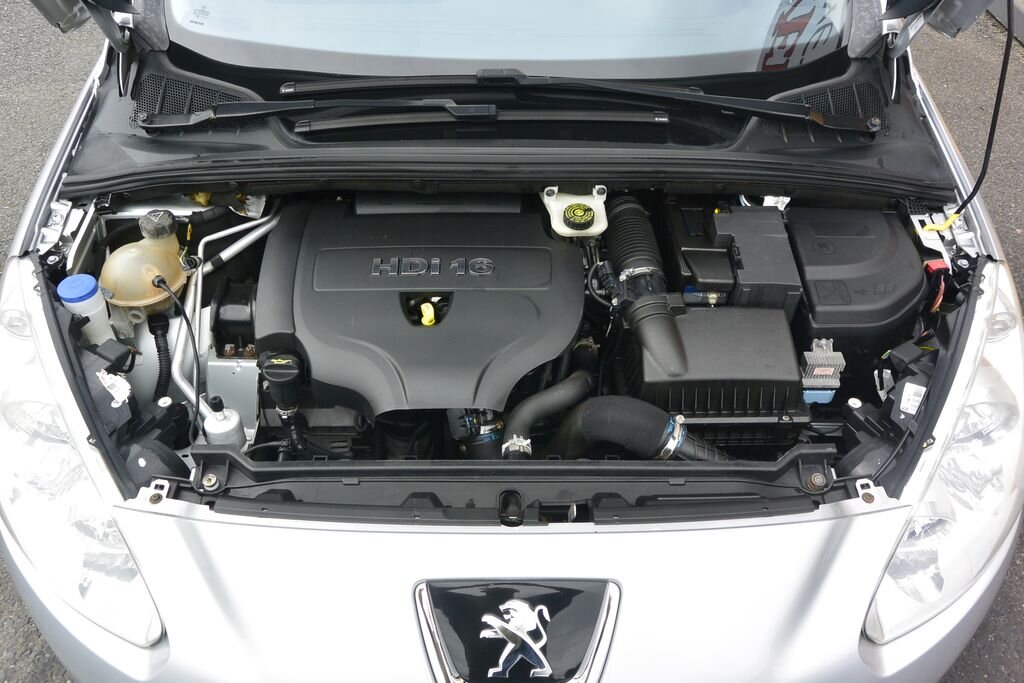 Peugeot 308 Kombi 2,0 l 110 kw