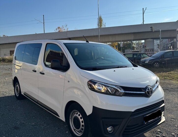 Toyota ProAce VAN-Minibus 1,5 l 88 kw