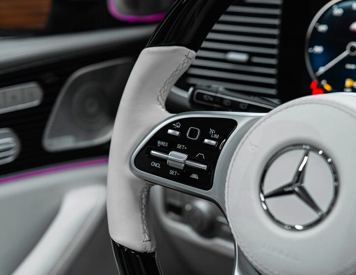 Mercedes-Benz GLS 21