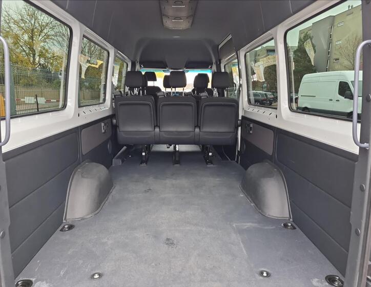 Mercedes-Benz Sprinter 20
