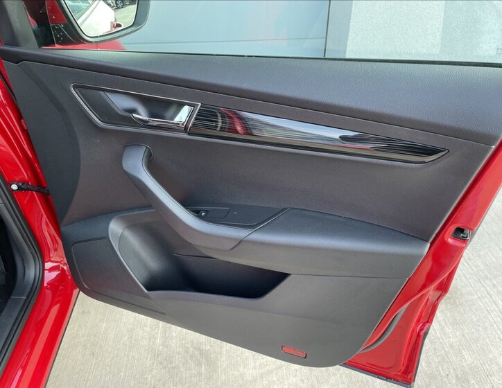 Škoda Karoq SUV / Terénní 2,0 l 110 kw