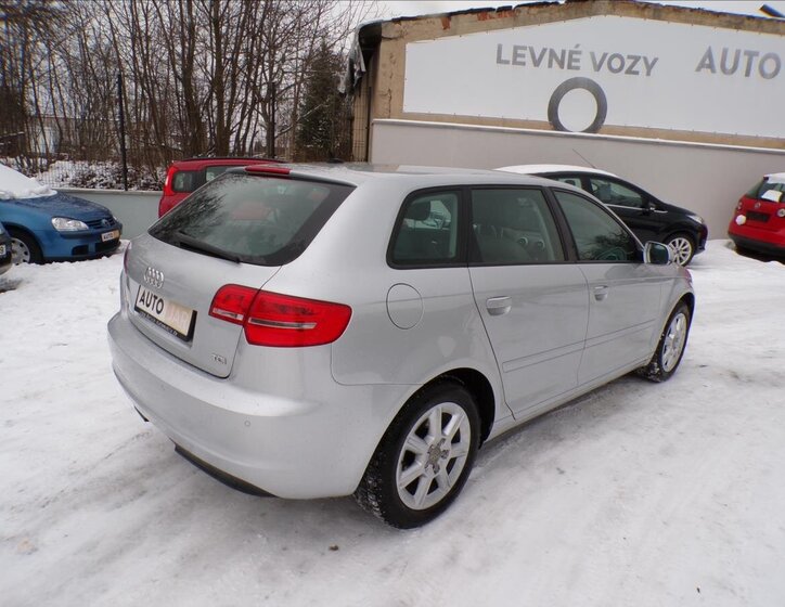 Audi A3 Hatchback 1,6 l 77 kw