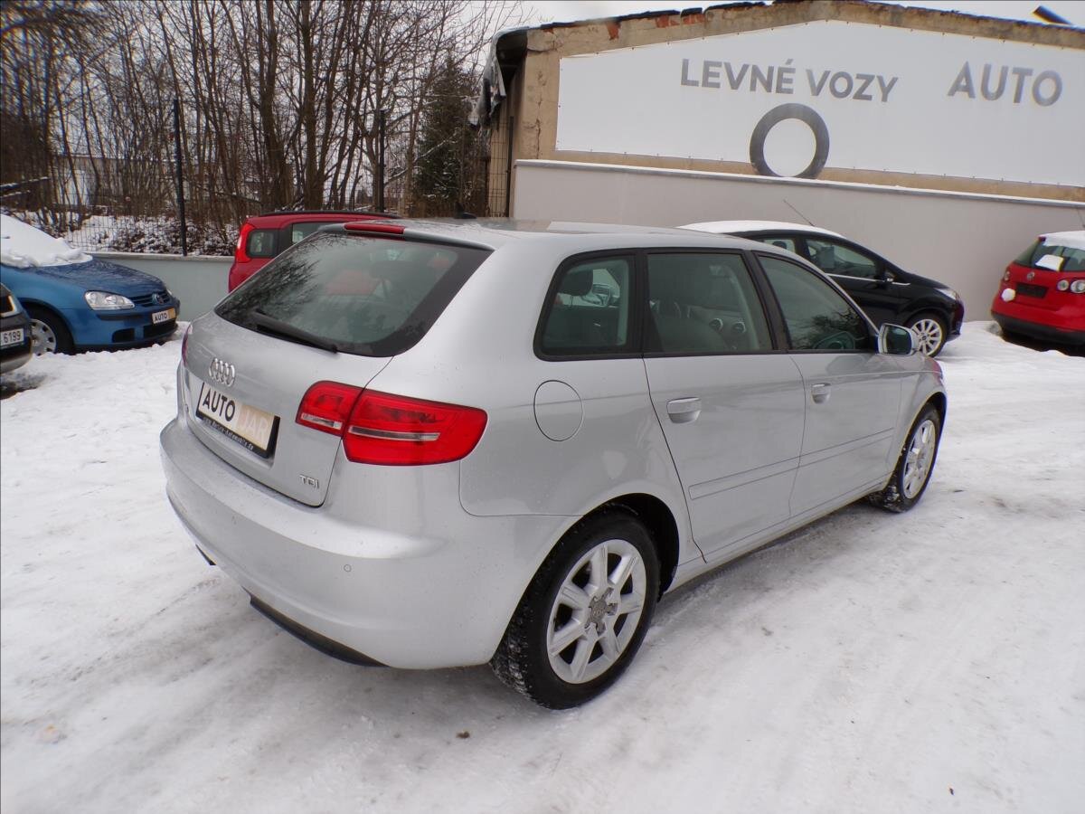 Audi A3 Hatchback 1,6 l 77 kw