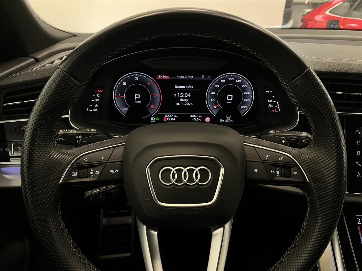 Audi Q8 SUV / Terénní 3,0 l 210 kw