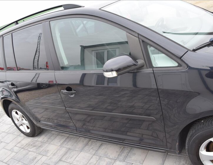 Volkswagen Touran MPV 1,4 l 103 kw
