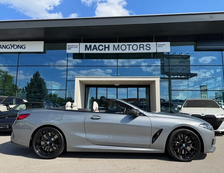 BMW Řada 8 Kabriolet 4,4 l 390 kw