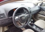 Toyota Avensis 21