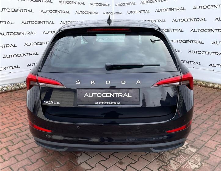 Škoda Scala 5