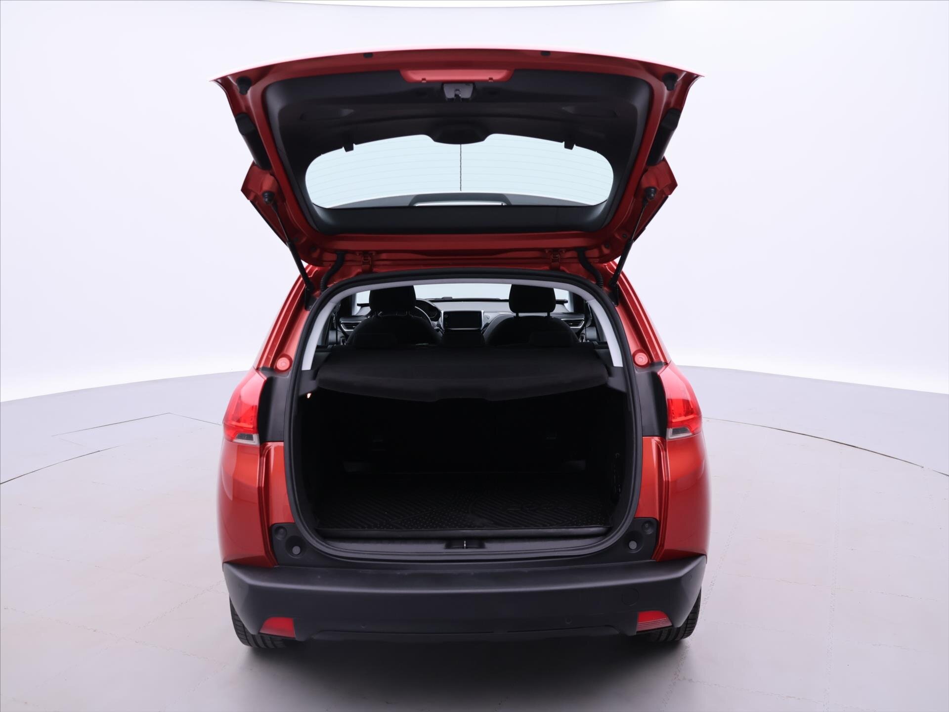 Peugeot 2008 MPV 1,2 l 60 kw