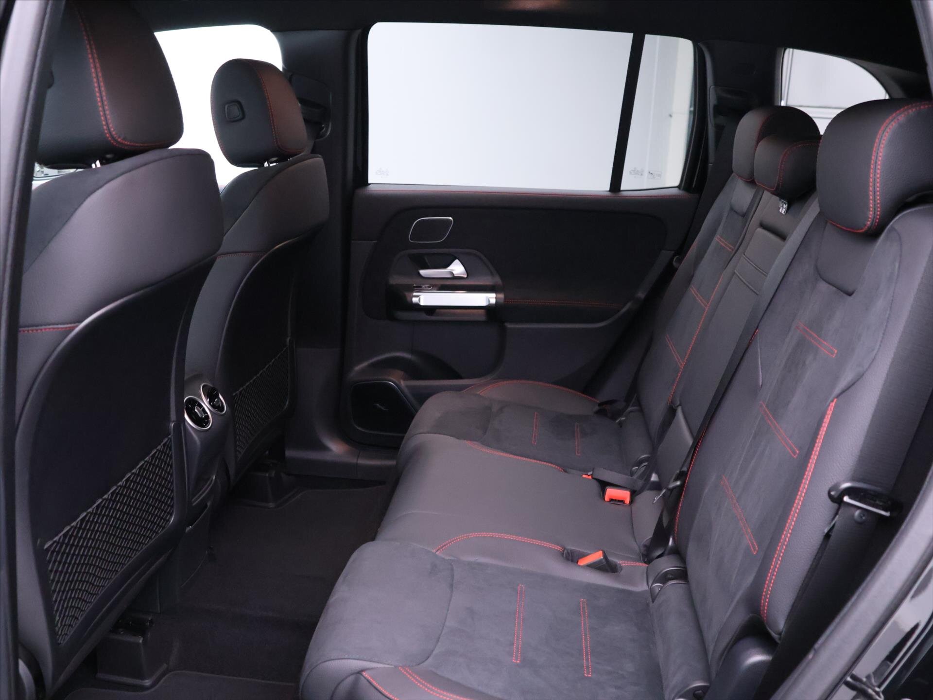 Mercedes-Benz GLB SUV / Terénní 2,0 l 110 kw