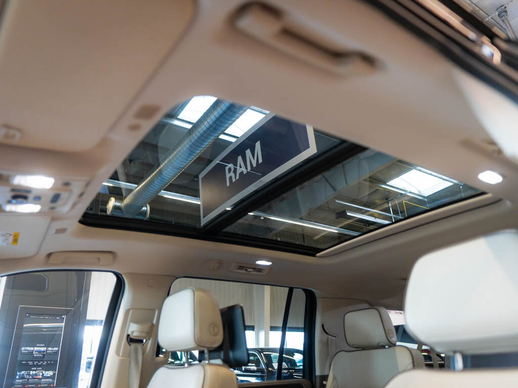 GMC Yukon SUV / Terénní 6,2 l 313 kw