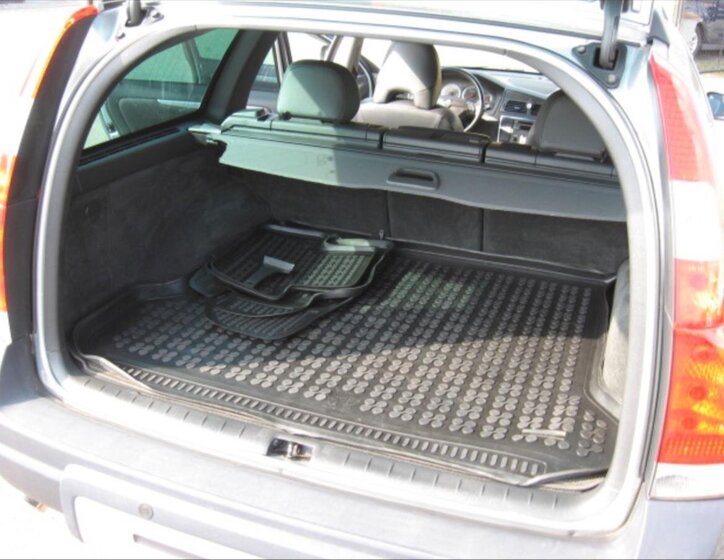 Volvo XC70 Kombi 2,4 l 136 kw