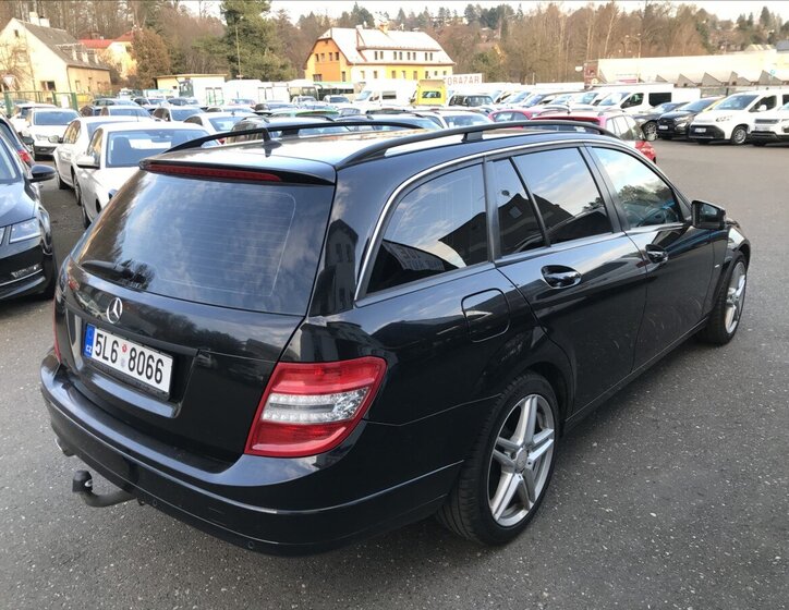 Mercedes-Benz Třídy C Kombi 1,8 l 135 kw