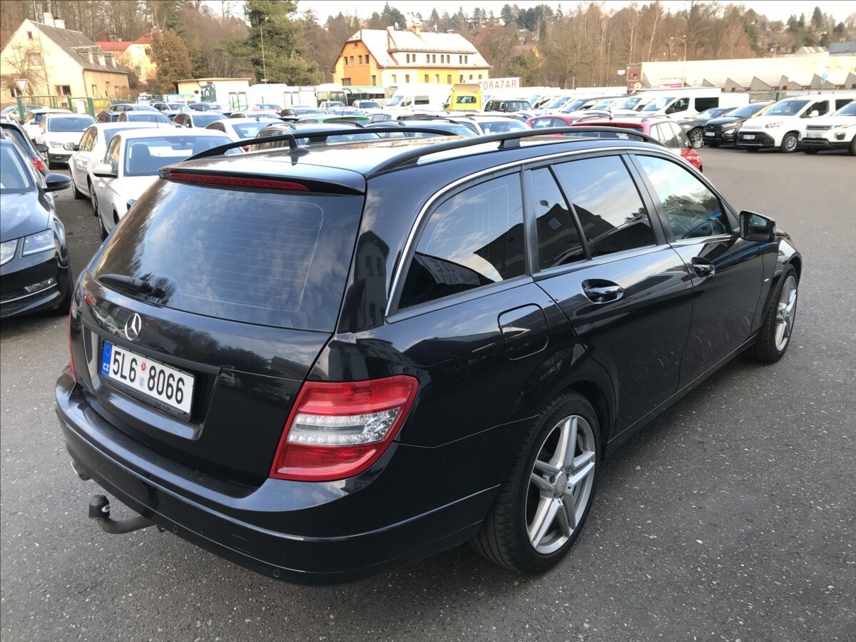 Mercedes-Benz Třídy C Kombi 1,8 l 135 kw