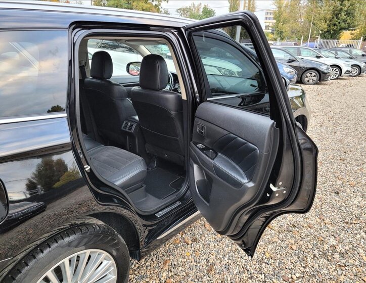 Mitsubishi Outlander 15