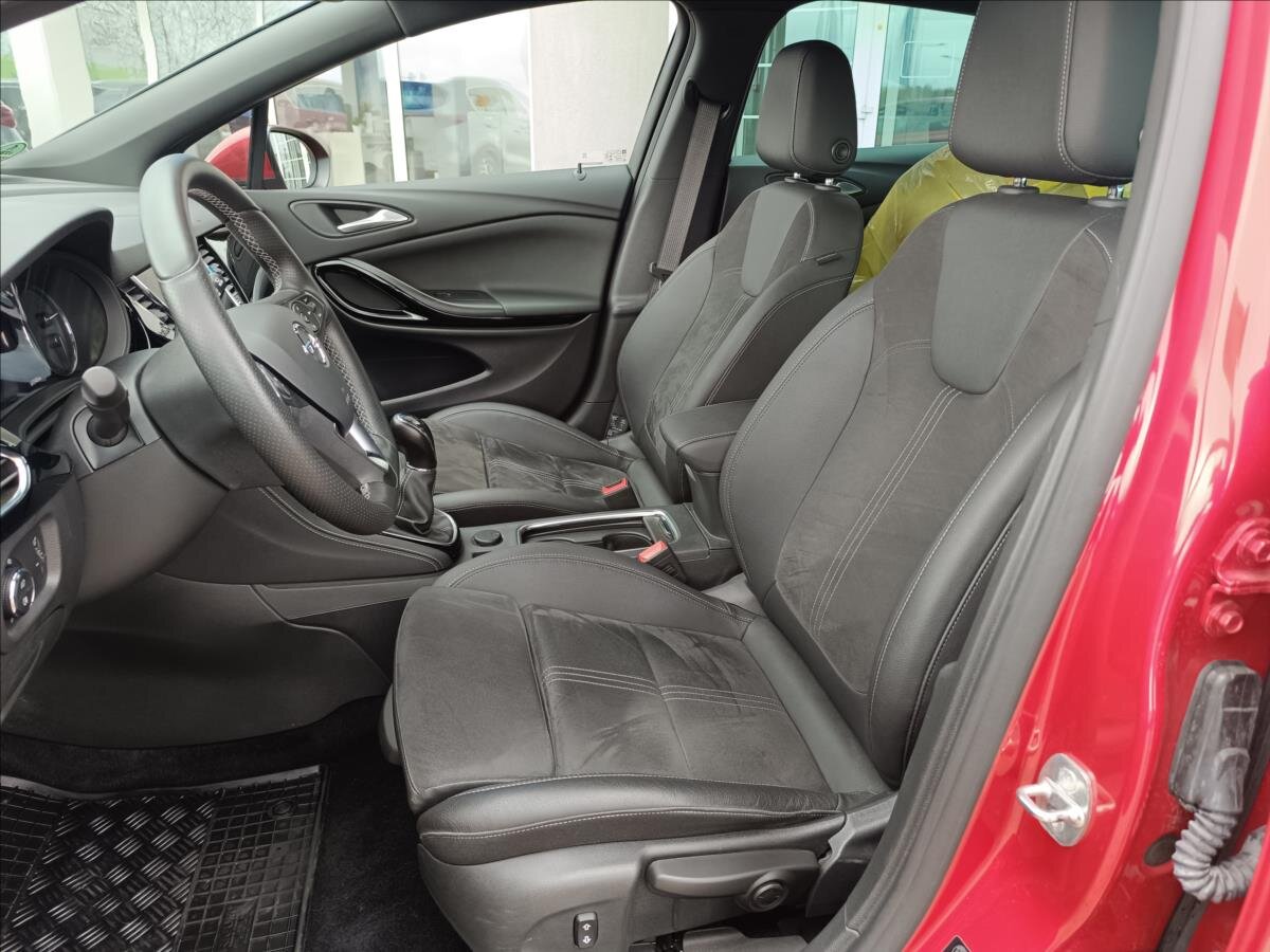 Opel Astra Hatchback 1,2 l 96 kw