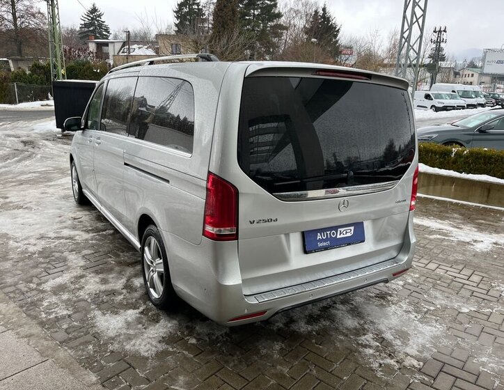 Mercedes-Benz Třídy V 4