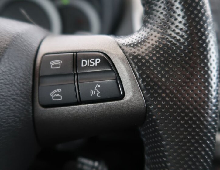 Toyota RAV4 SUV / Terénní 2,0 l 116 kw