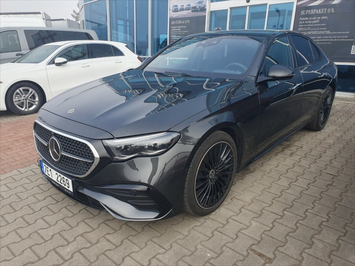 Mercedes-Benz Třídy E Sedan / Limuzína 2,0 l 145 kw