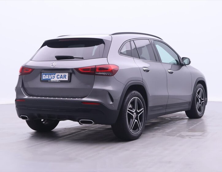 Mercedes-Benz GLA 7