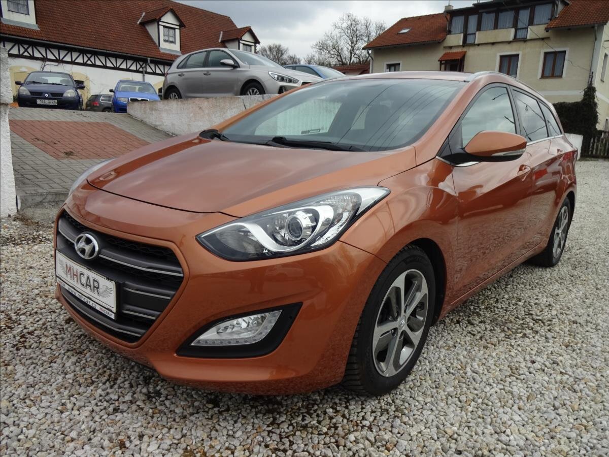 Hyundai i30 Kombi 1,6 l 99 kw