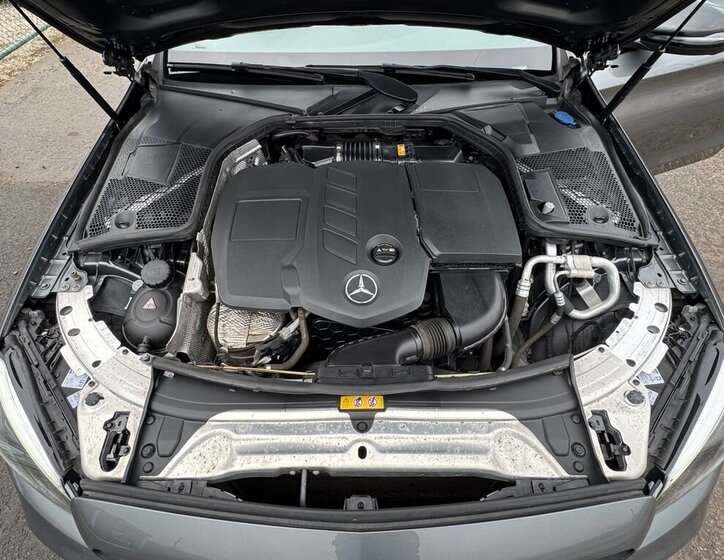 Mercedes-Benz Třídy C Kombi 2,2 l 143 kw