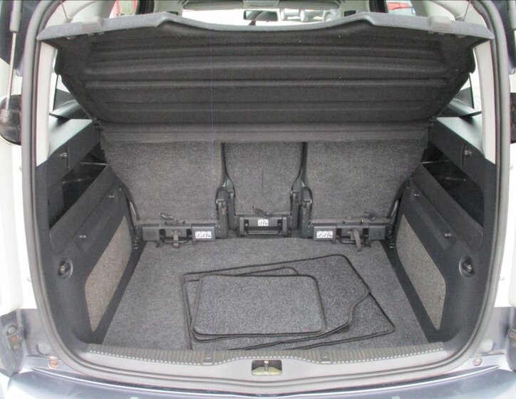 Škoda Roomster Kombi 1,4 l 63 kw