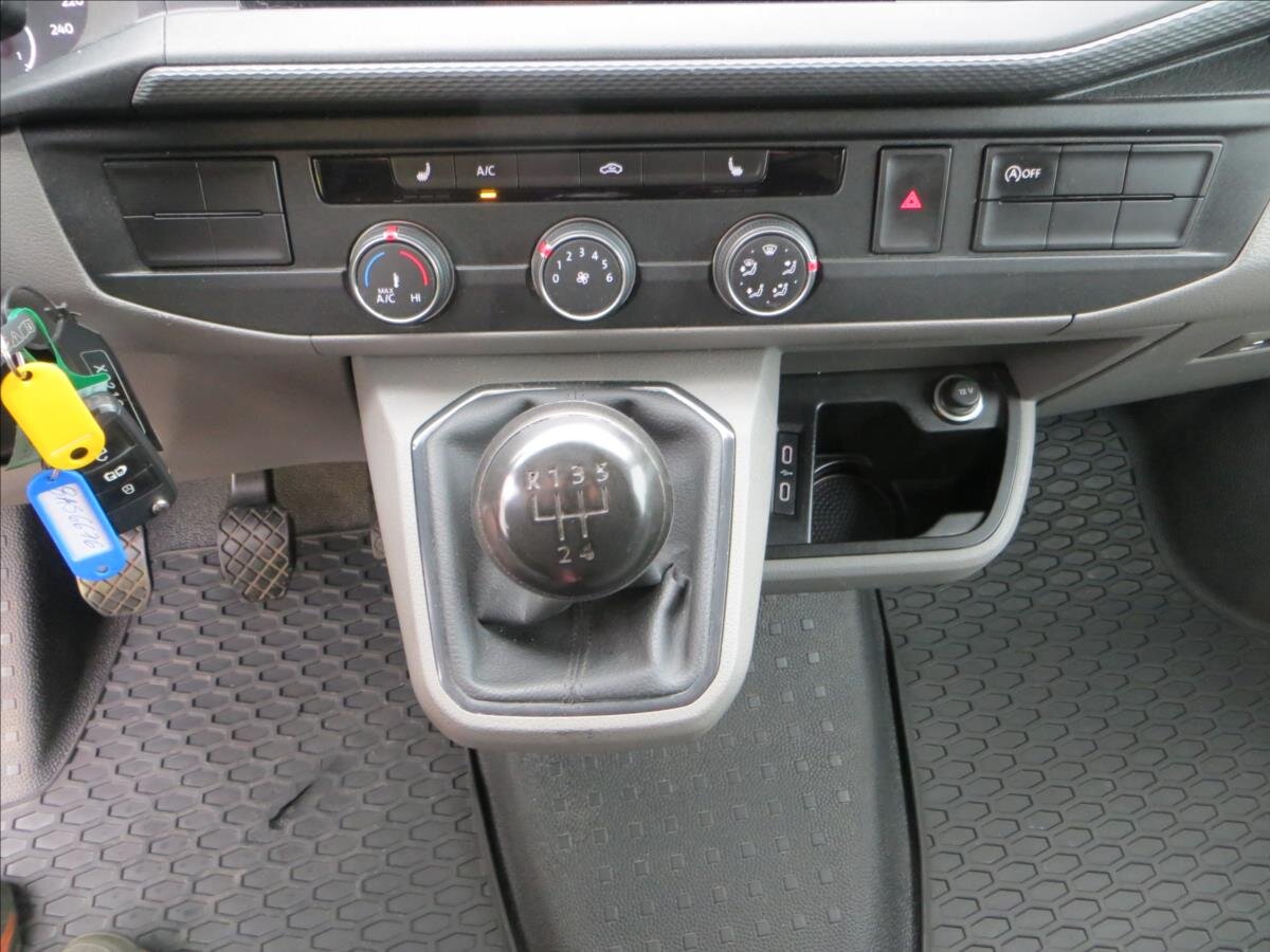 Volkswagen Transporter Skříň 2,0 l 66 kw