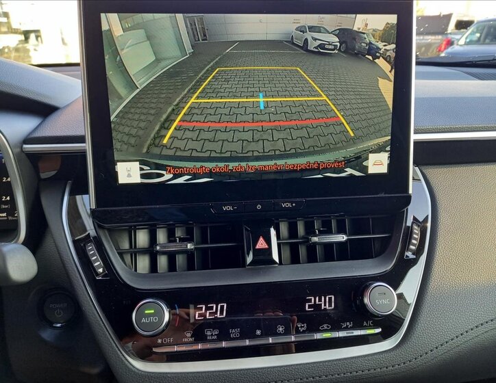 Toyota Corolla Cross SUV 1,8 l 70 kw