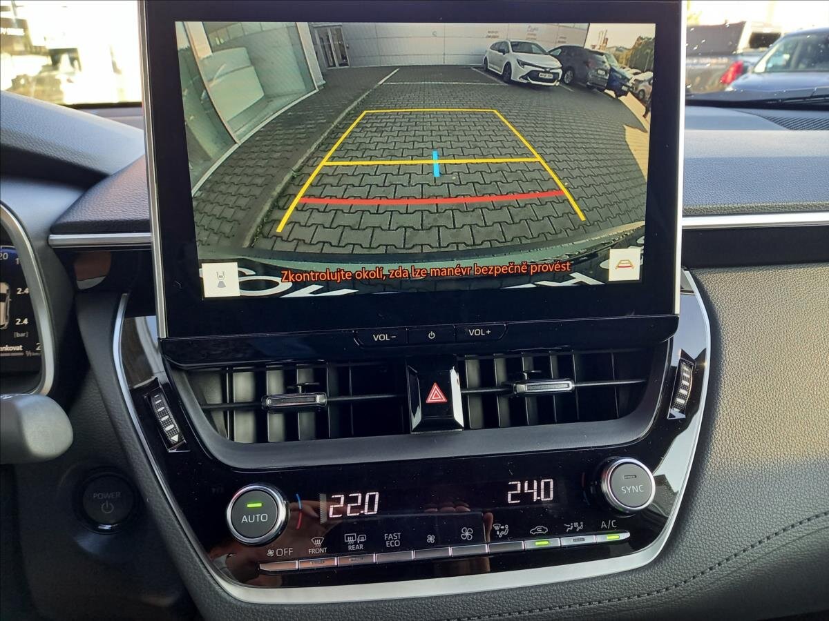 Toyota Corolla Cross SUV 1,8 l 70 kw