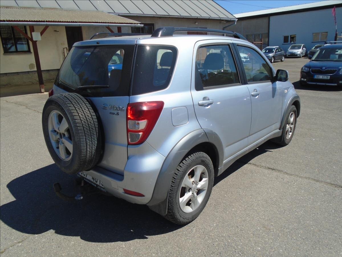 Daihatsu Terios SUV / Terénní 1,5 l 77 kw