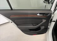 Volkswagen Passat Sedan / Limuzína 2,0 l 176 kw