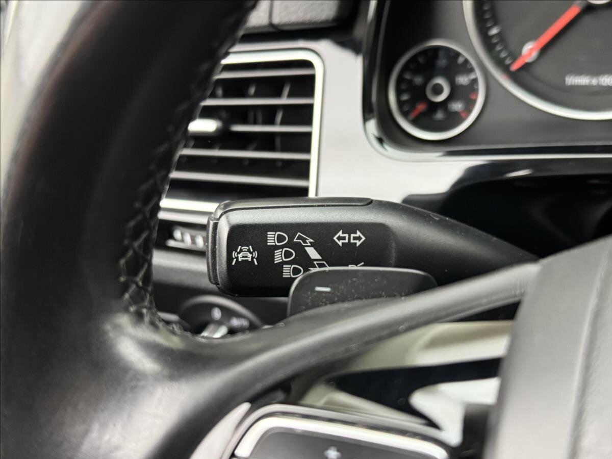Volkswagen Touareg SUV 3,0 l 193 kw