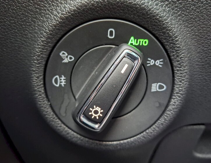 Škoda Karoq SUV / Terénní 1,5 l 110 kw