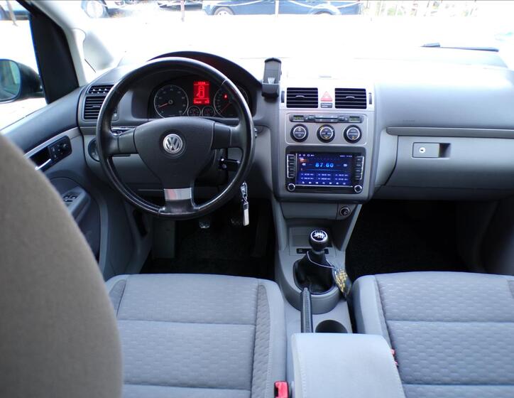 Volkswagen Touran 7